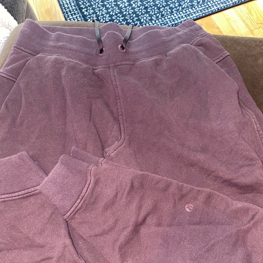 Lululemon joggers